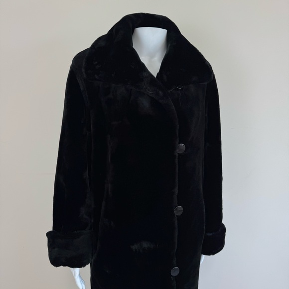 Gallery Black Faux Fur Full Length Long Coat Plush Modacrylic Winter Button Sz M - Picture 4 of 17